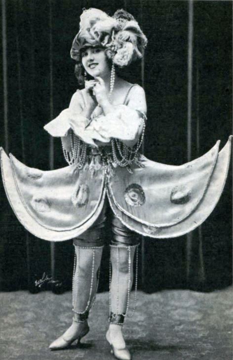 Christine_Welford_-_George_White's_Scandals_(1921)